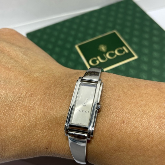 Gucci Bangle Watch size 6 inches comes with box.Preloved. - Picture 6 of 16
